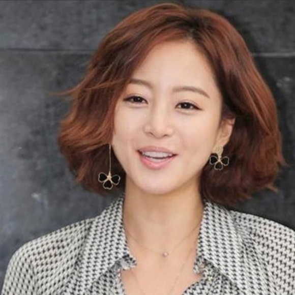 Gold-plated Crystal black mismatched clover Leaf earrings with silver post BOGO - Picture 8 of 14